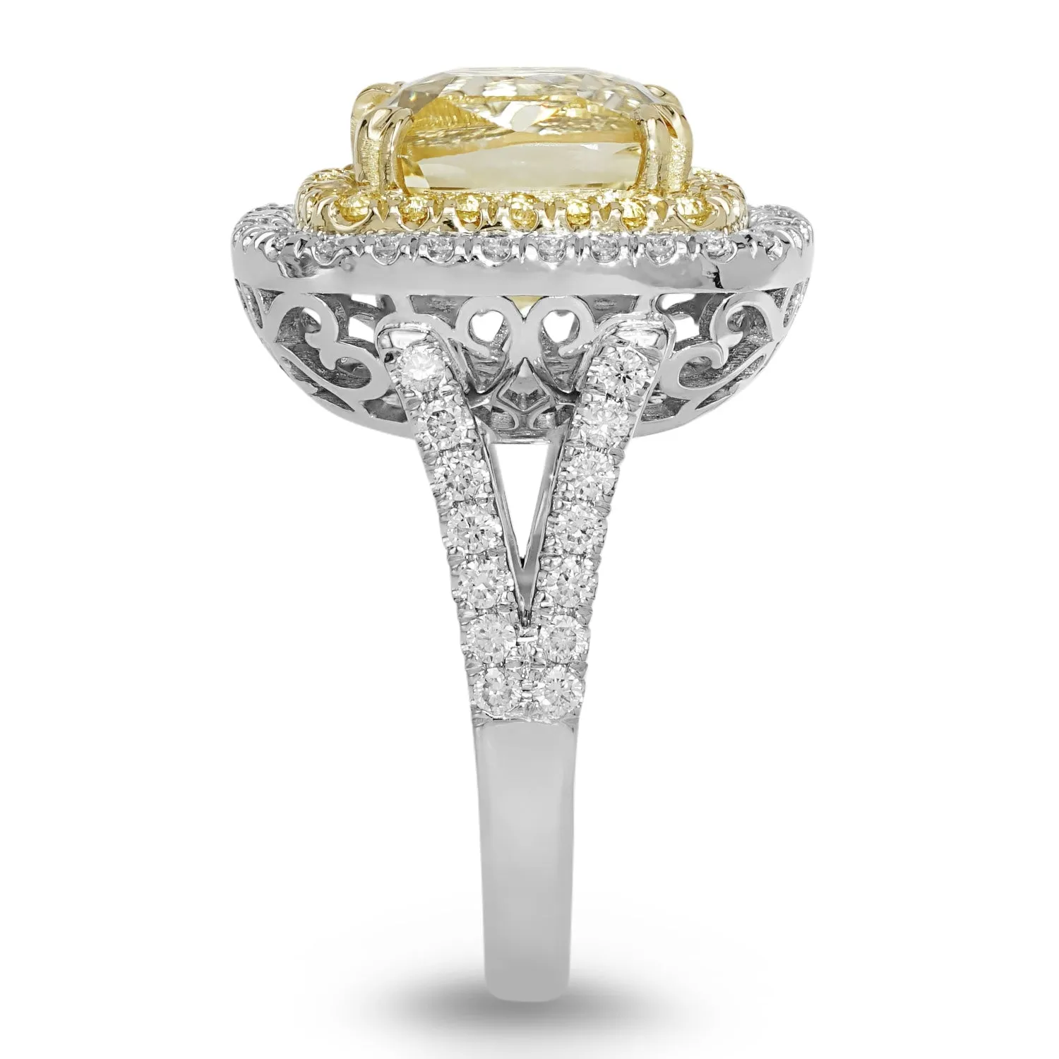 18Kt White Gold Cushion Yellow Sapphire and Diamond Ring