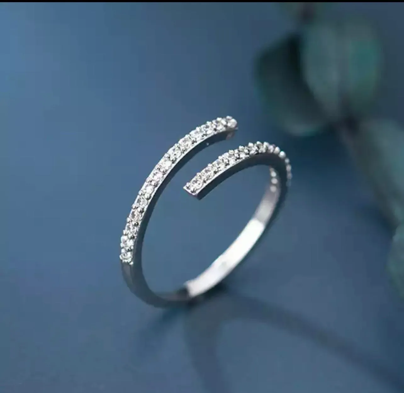 Crystal Twist Ring