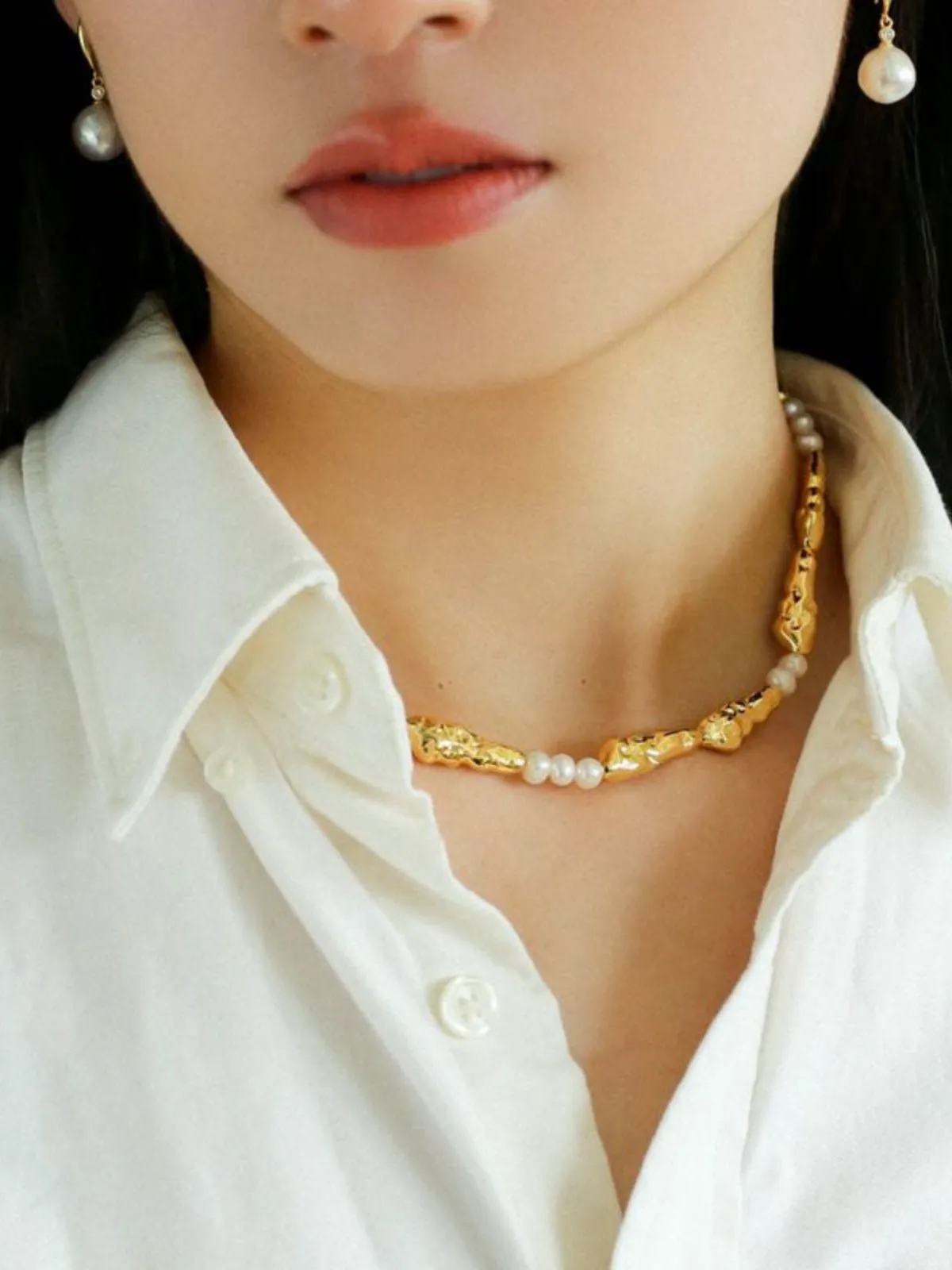 Geometric Irregular Metal Toothpicks Spliced Round Pearl Necklace