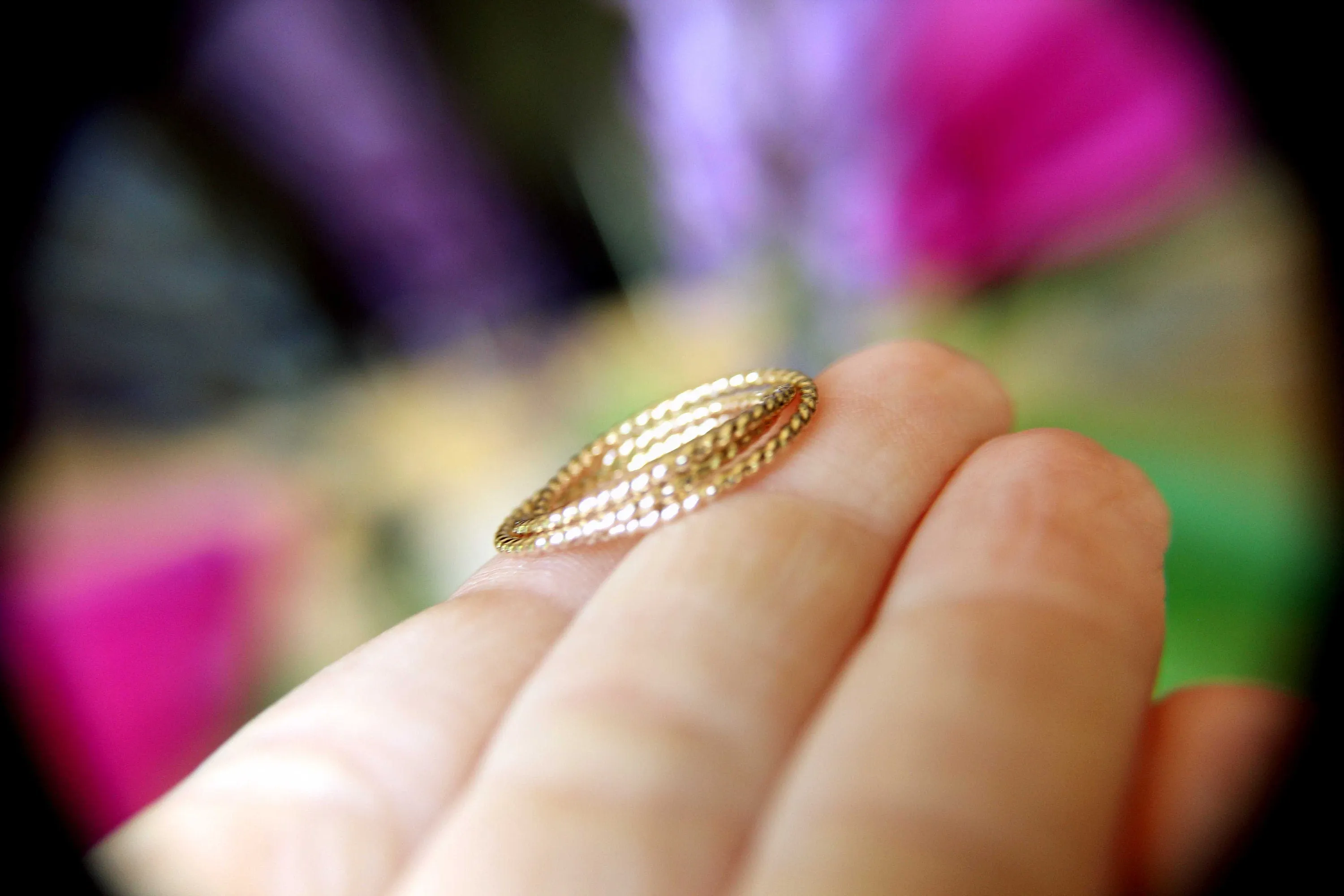 Gold Interlocking Ring,Thumb Ring,Rope Band, Gold Thumb Ring, Textured Ring, Rolling Ring,Stacking Ring, Minimalist Ring, Unique Ring, Rings