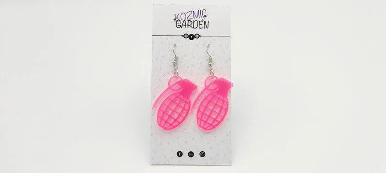 HAND GRENADE EARRINGS | Let your style explode!