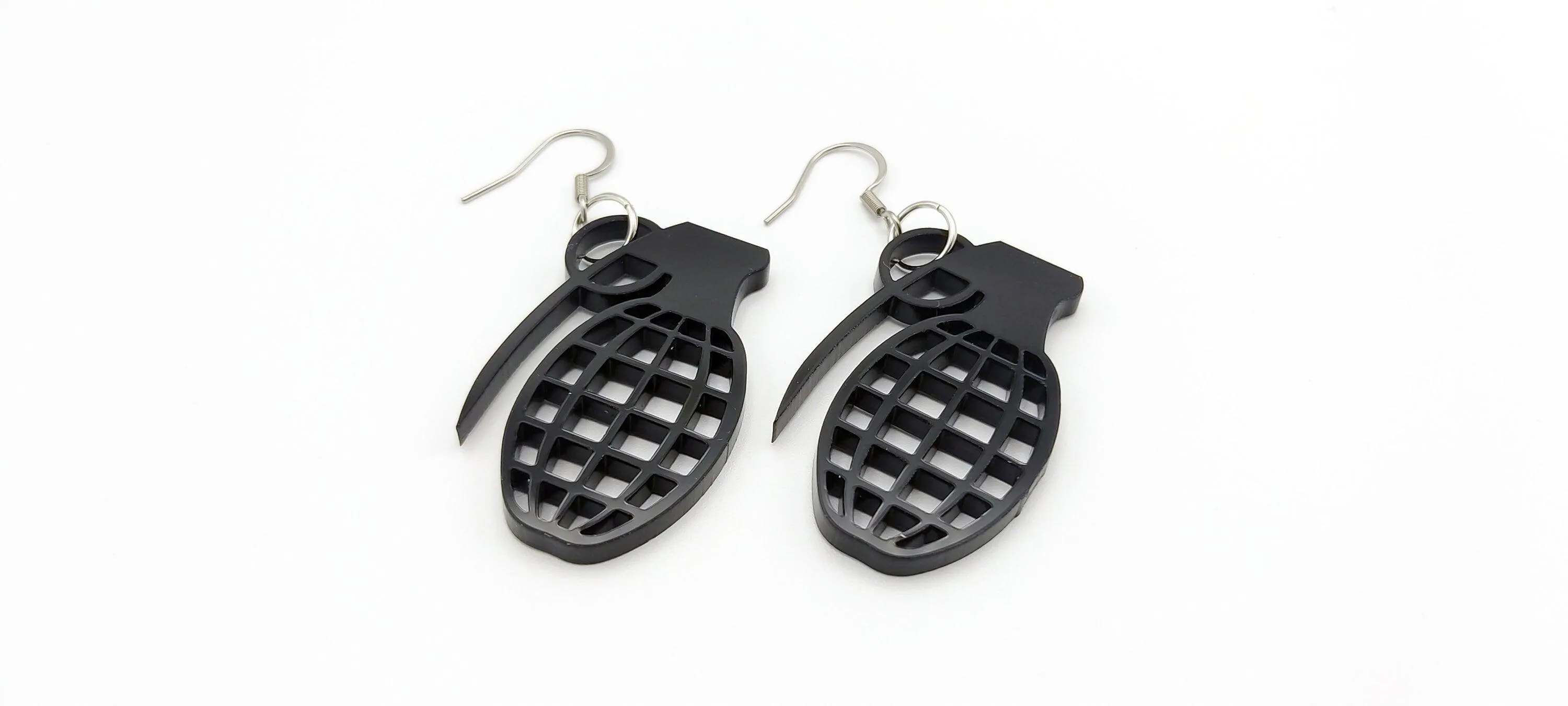 HAND GRENADE EARRINGS | Let your style explode!