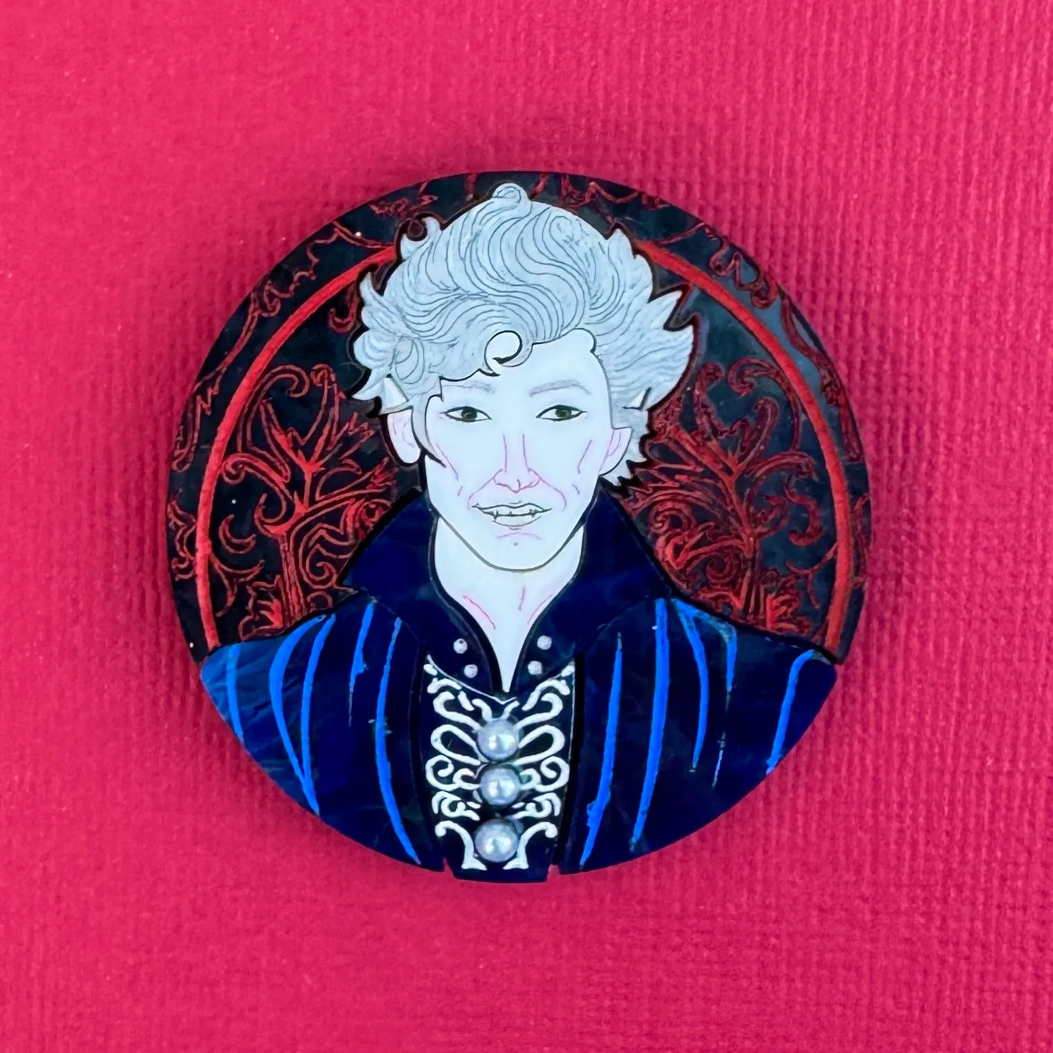 Sassy Vampire - brooch