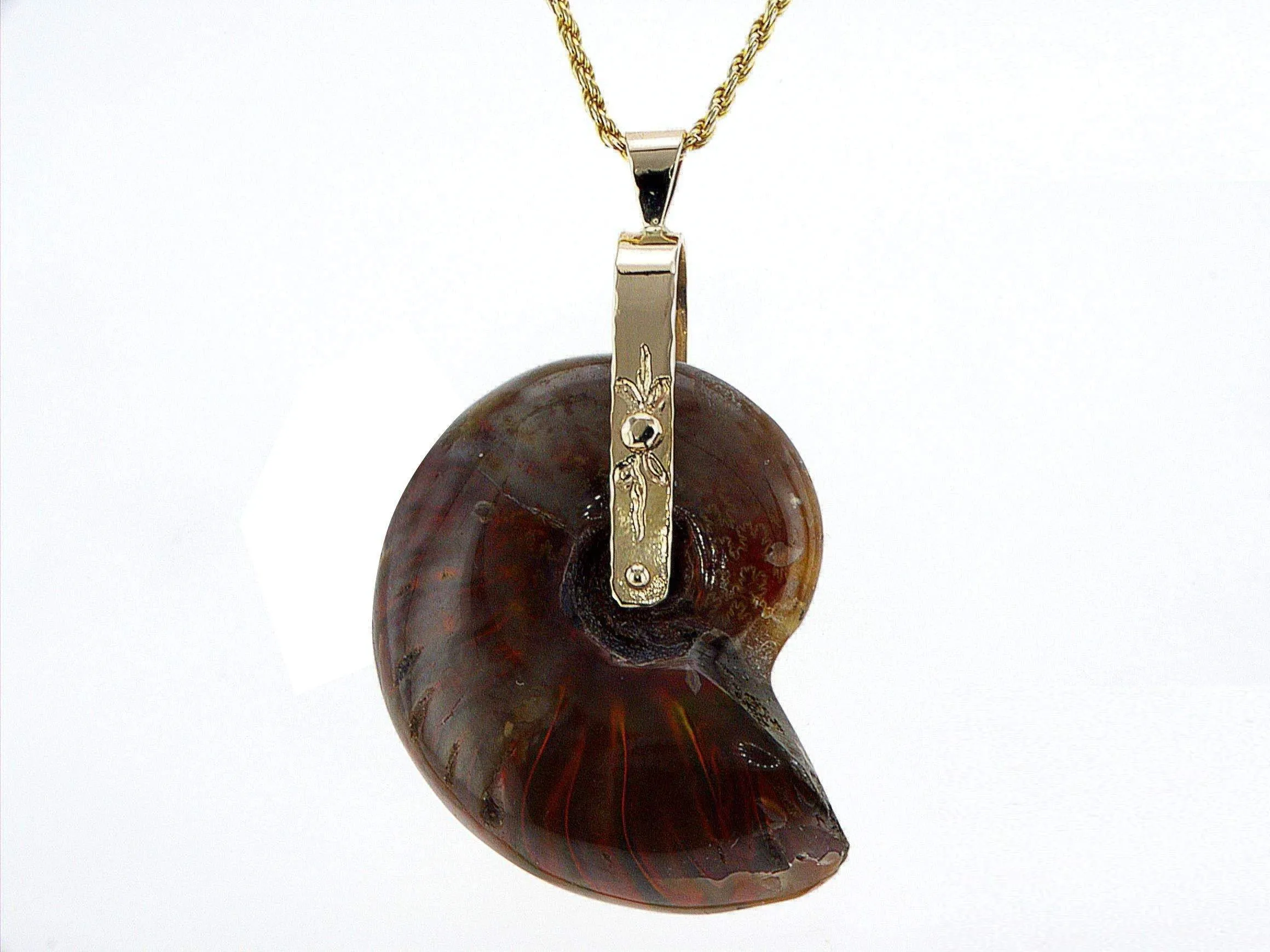 Spiral pendant - Fossil