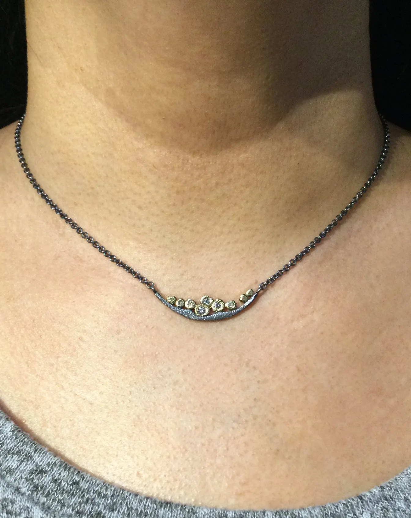 Wavy Pebbles Bar Necklace with Diamonds